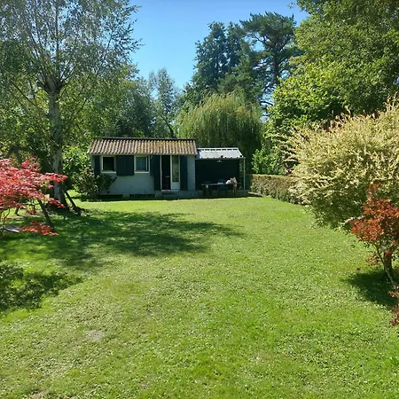 Hortillonnages Entoure D'eau Chalet Camon (Picardy)