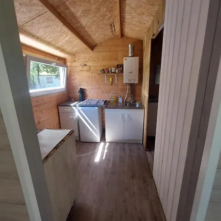 Hortillonnages Entoure D'eau Chalet